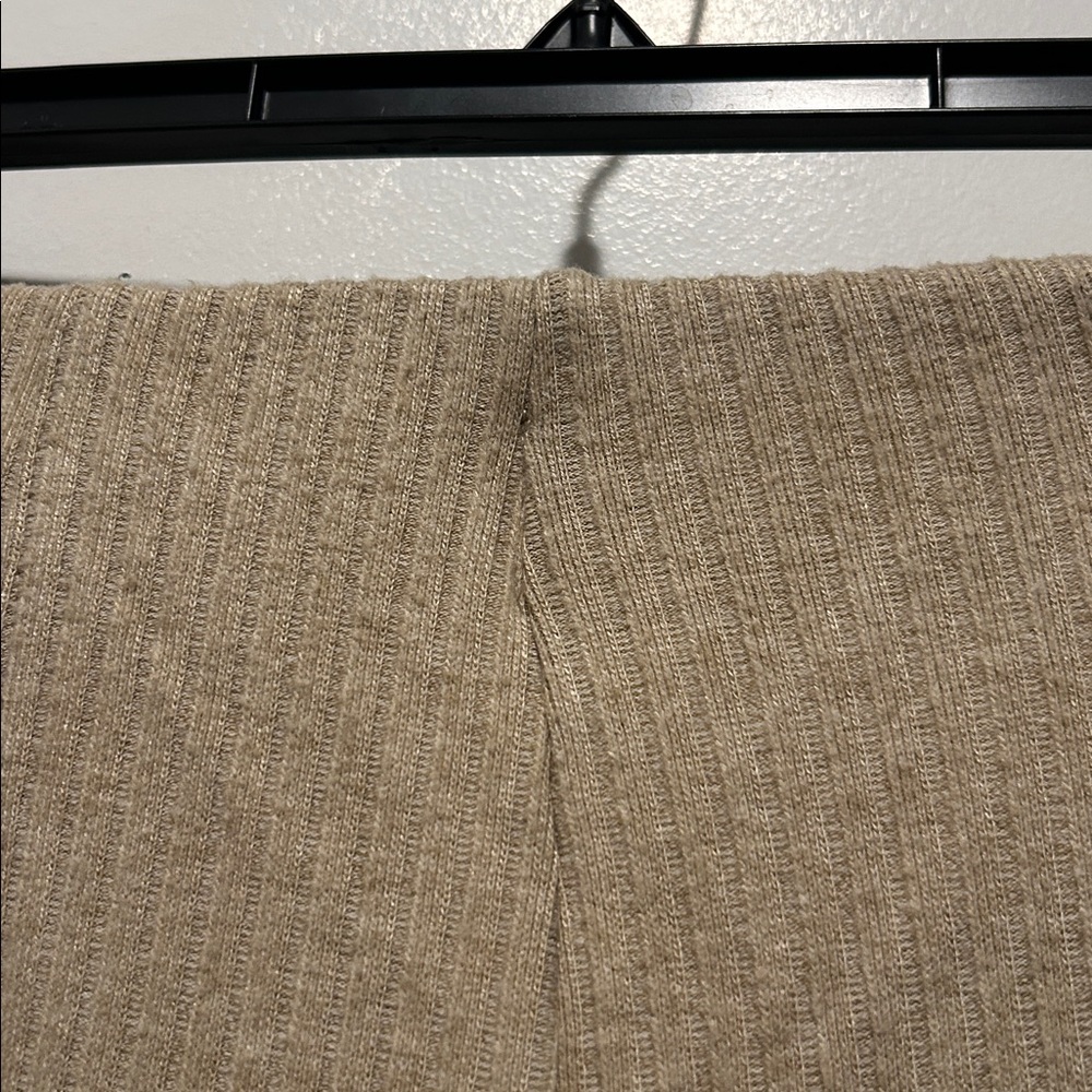 HALARA Beige Ribbed Pants - Picture 3 of 4